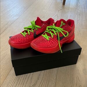 Nike Reverse Grinch Kobe Proto, size US M 4.5